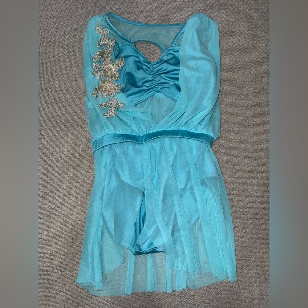 Girls dance costume with appliqué weissman MC